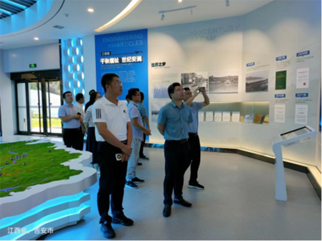 宁都县梅江灌区项目建设指挥部一行调研峡江水利枢纽工程