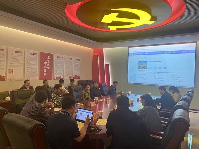 省级水网先导区第三方评估专家一行调研数字孪生峡江水利枢纽项目