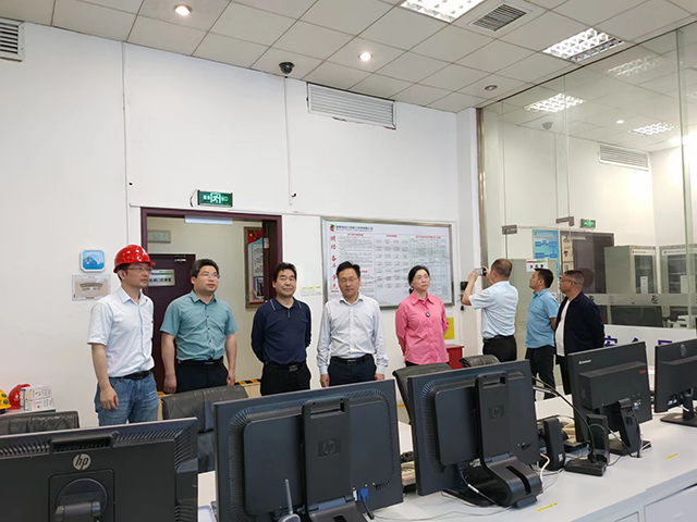 南昌市水利局一行调研峡江水利枢纽工程