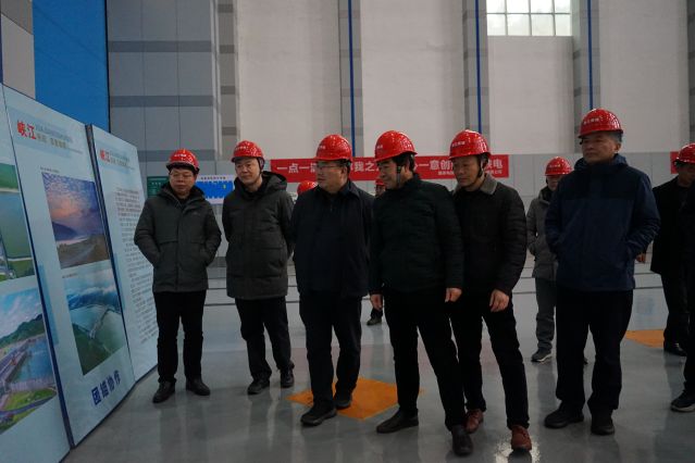 上饶市委常委、副市长饶清华调研峡江水利枢纽工程